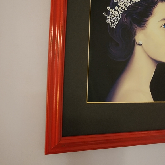 Queen Elizabeth II Art Framed 11x14 Matted Bright Red Handpainted - Picture 3 of 5